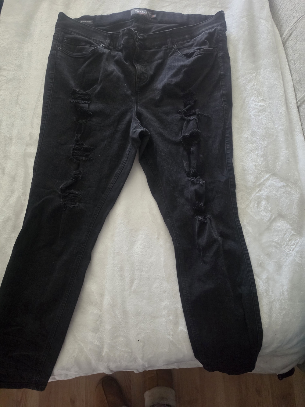 torrid Black Distressed Skinny Jeans